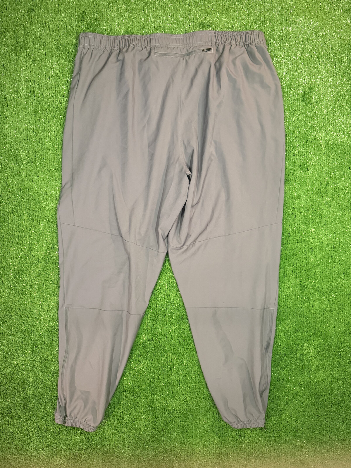 Gray Away-Game Suit