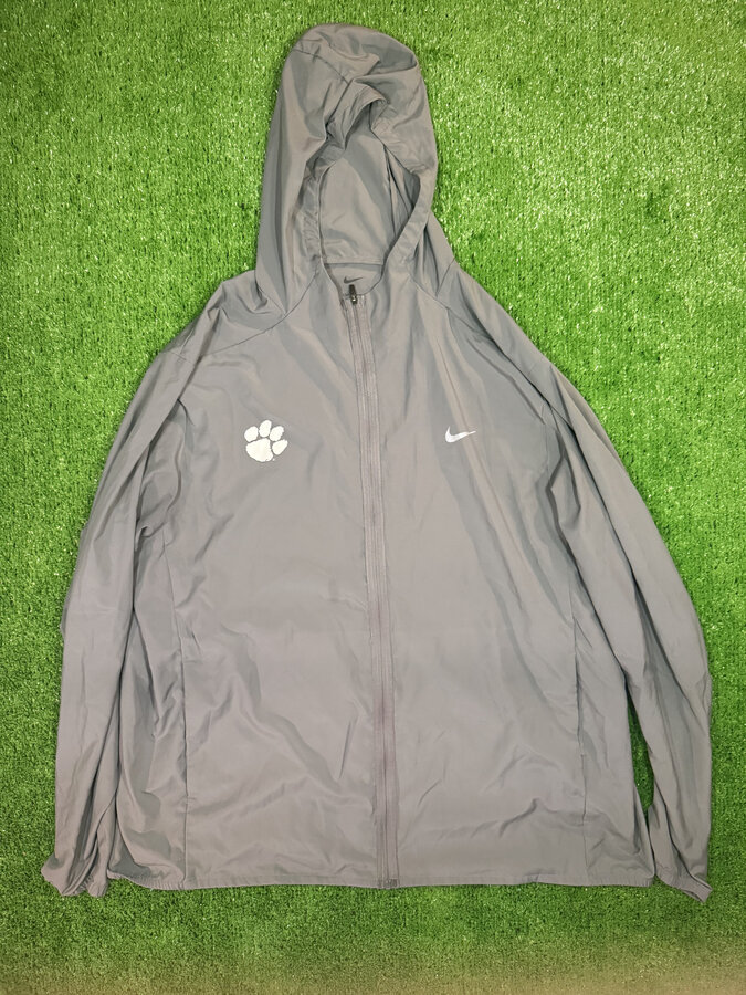 Gray Away-Game Suit